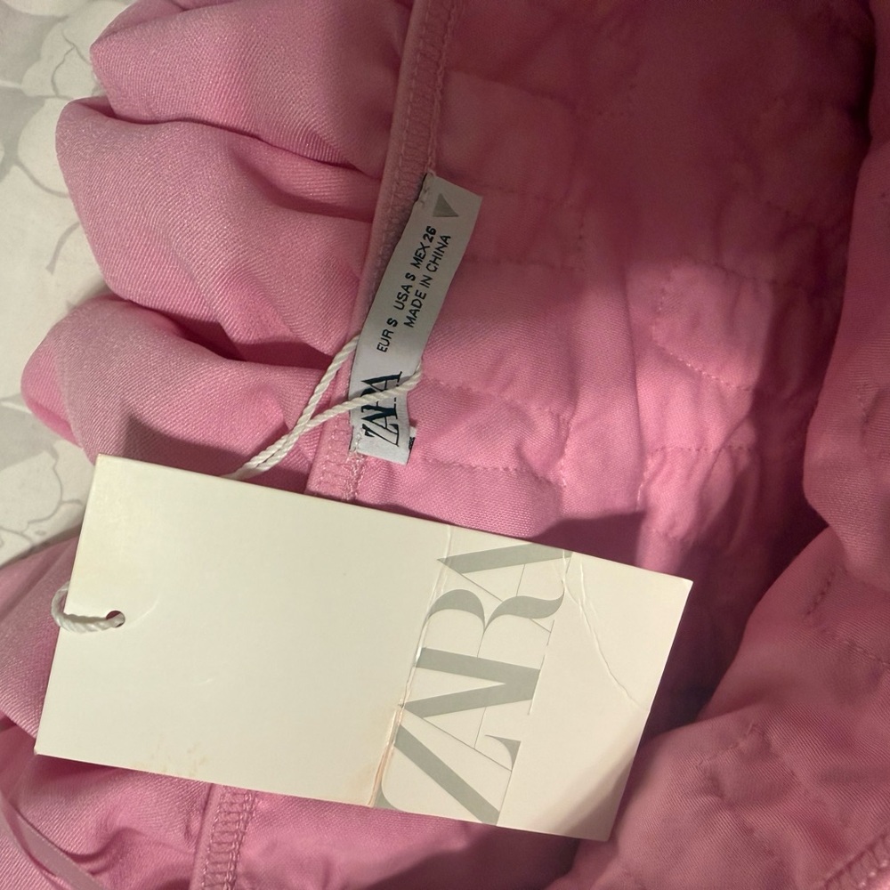 Zara Pink Ruffle Crop Top - Picture 2 of 2